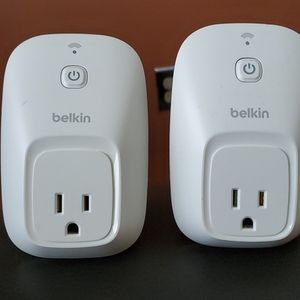 2 Belkin Wemo Smart Plugs